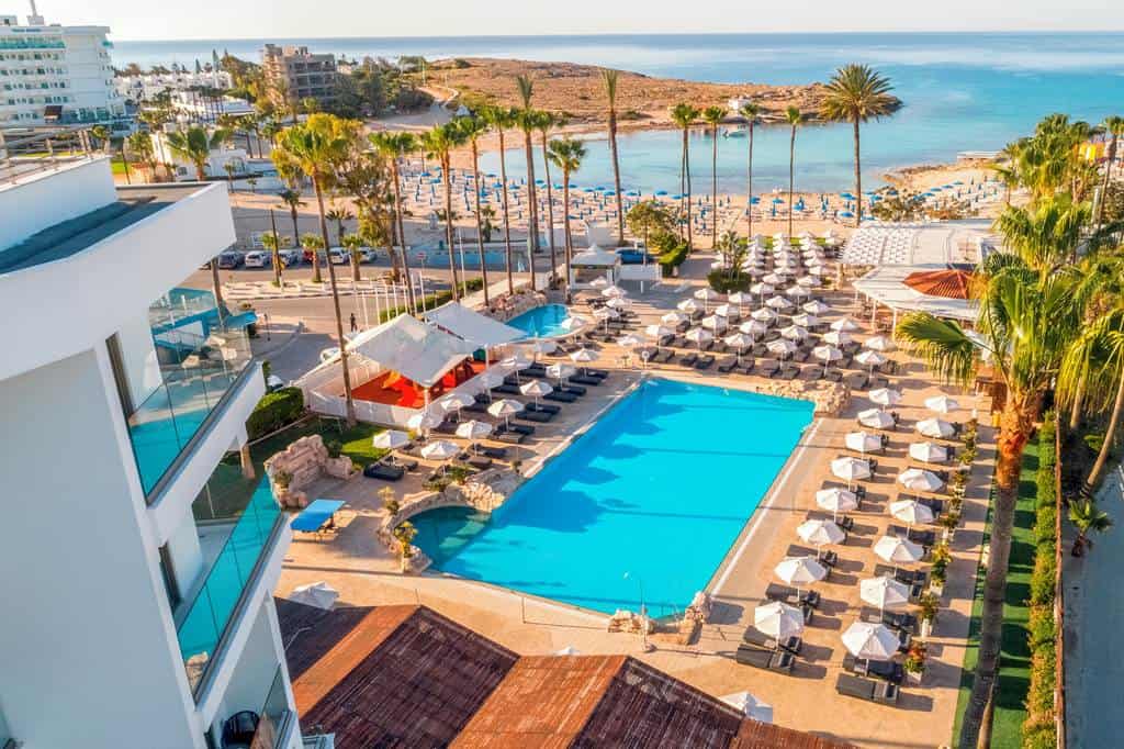 Pavlo_Napa_Beach_Hotel
