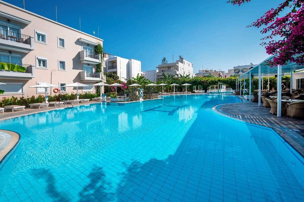 Peridis_Family_Resort