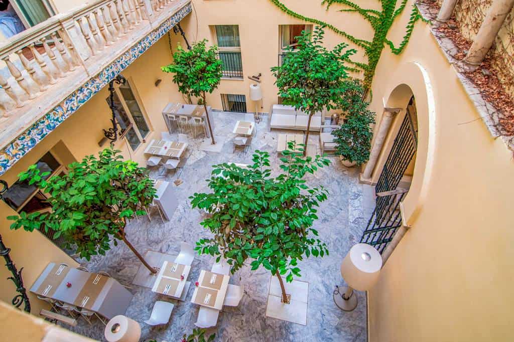 Petit_Palace_Santa_Cruz
