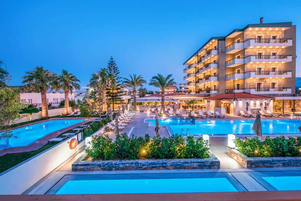 Petousis_Hotel_&_Suites