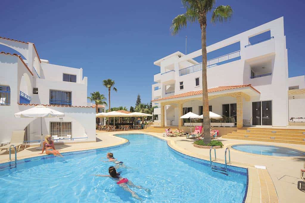 Petrosana_Hotel_Apartments