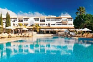 Pine Cliffs Resort