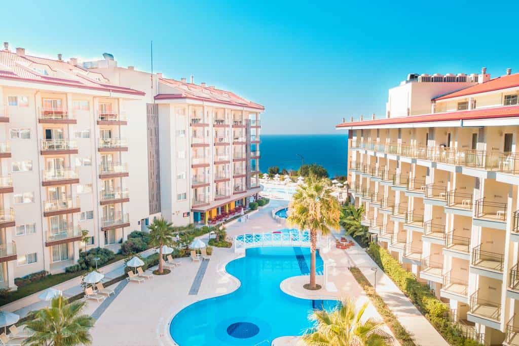 Ramada_Hotel_&_Suites_Kusadasi