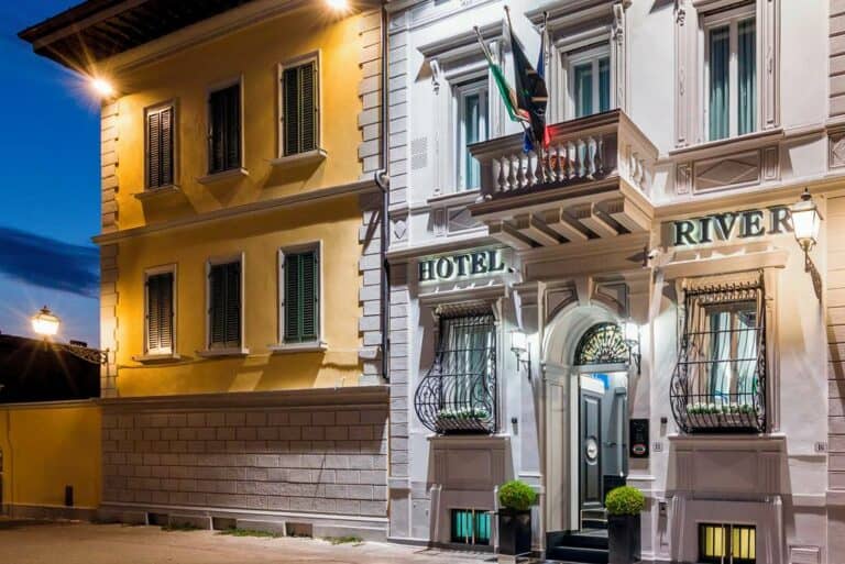 River Hotel & Spa