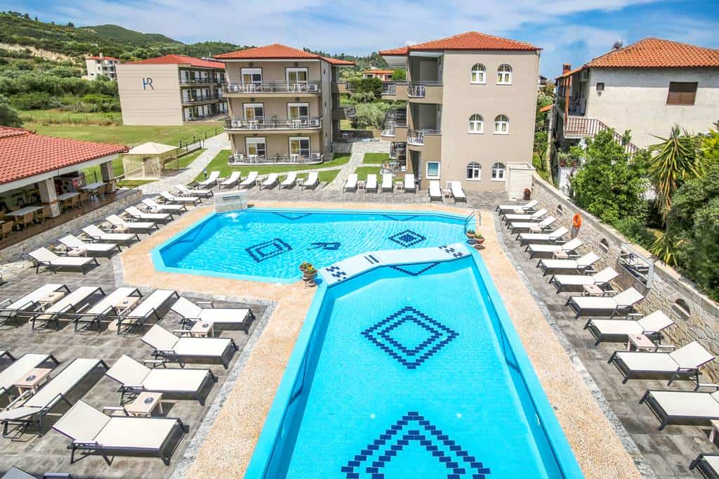 Royal_Hotel_&_Suites