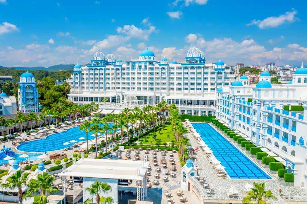Rubi_Platinum_Spa_Resort_and_Suites