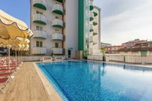 Salus Smart & Chic Hotel