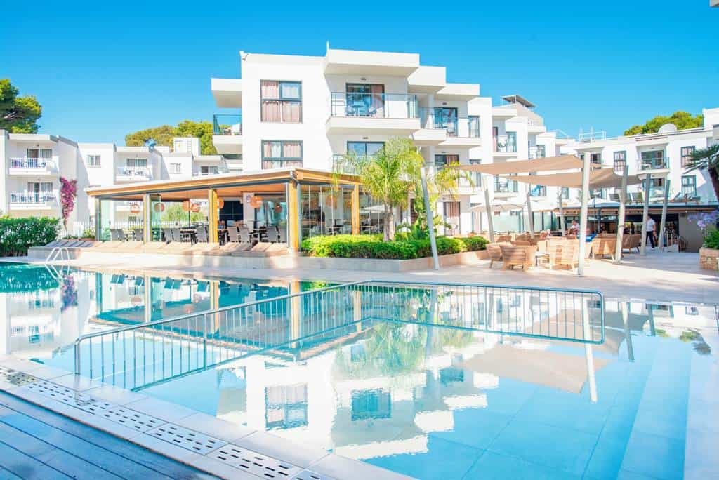 Sofia_Alcudia_Beach