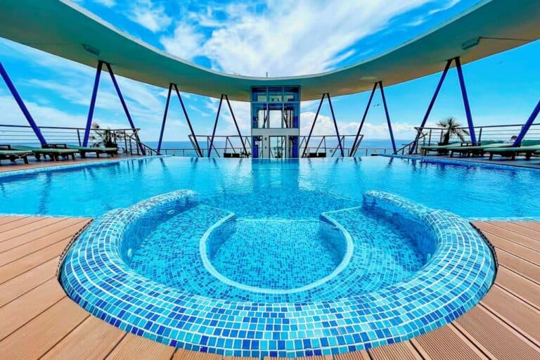Sol Marina Palace