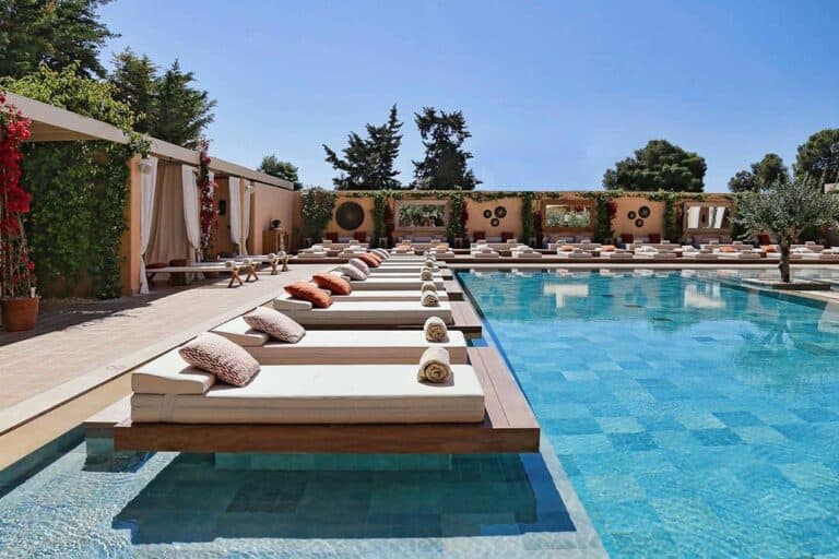 The Margi, Vouliagmeni