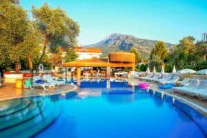 The Pine Hill Hotel & Suites