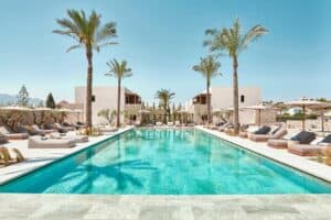 Theros All Suite Hotel