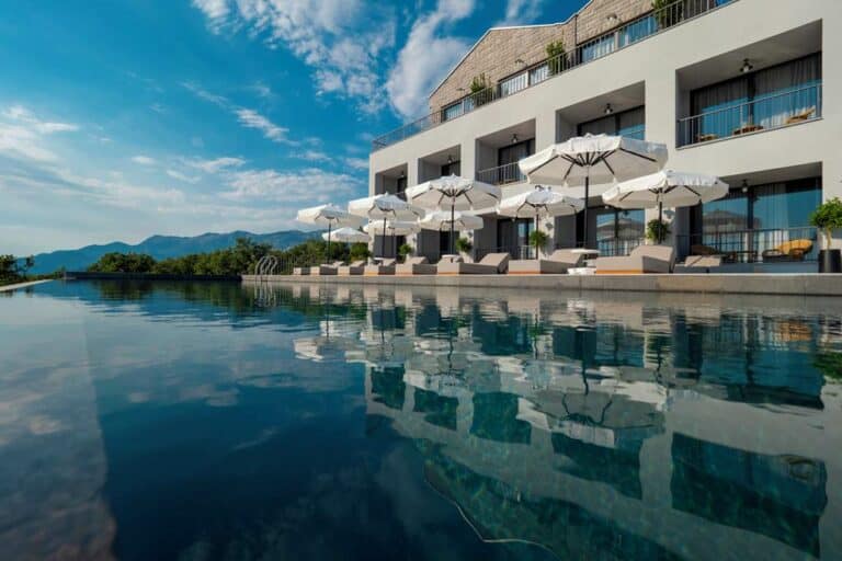 Vivid Blue Serenity Resort