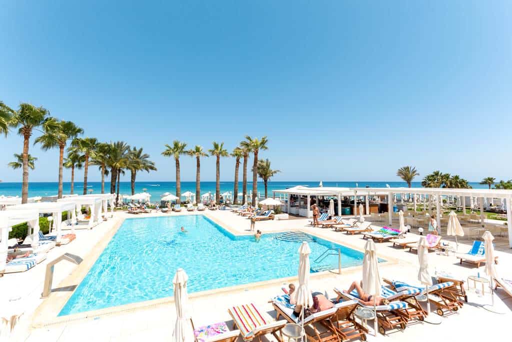 Vrissiana_Beach_Hotel