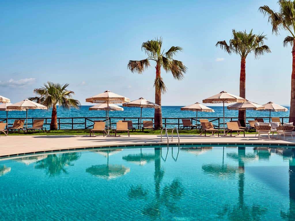Windmill_Bay_Hotel