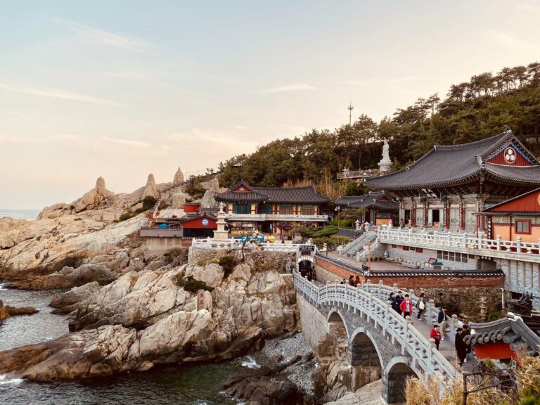 Haedong Yonggungsa Temple by the sea