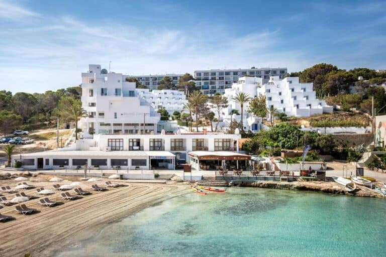 Barceló Portinatx, Portinatx