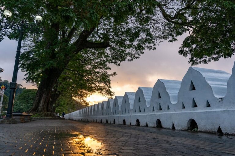 Kandy Lake's white wall at sunrise