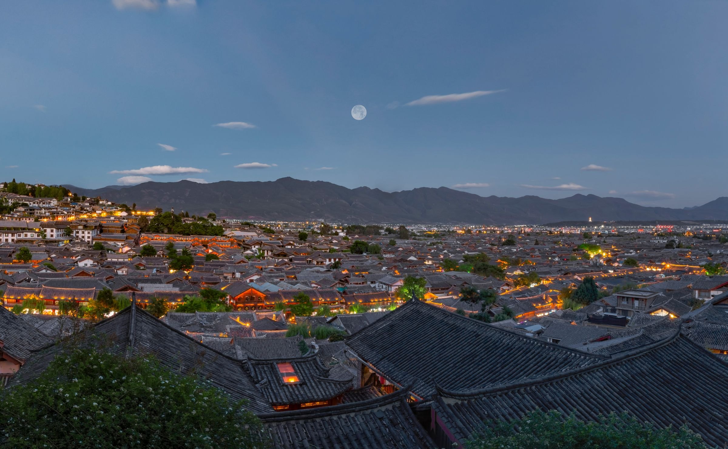 Lijiang old town at twilight