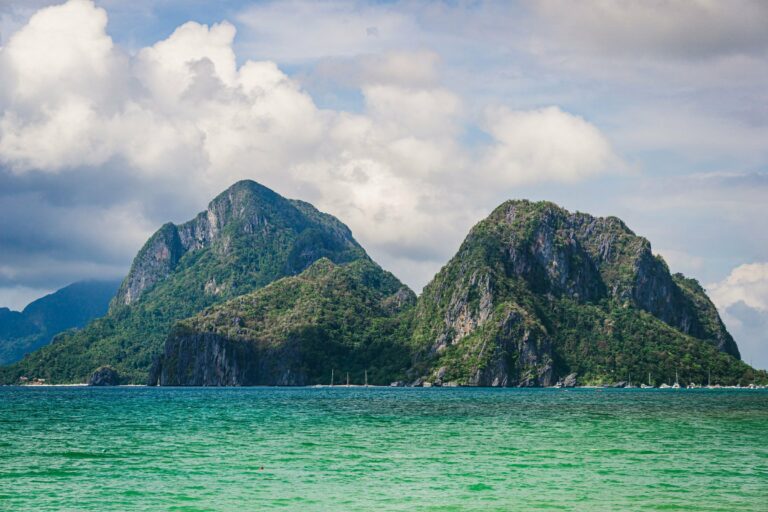 Limestone islands off El Nido