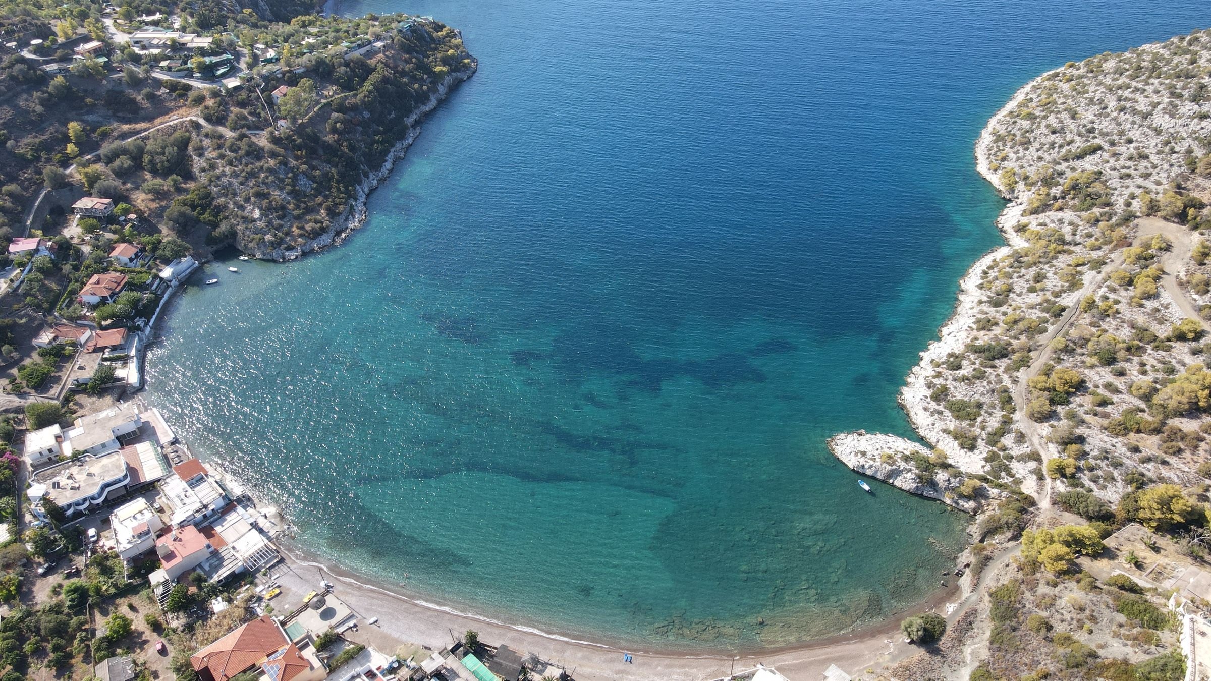 The coast at Loutraki