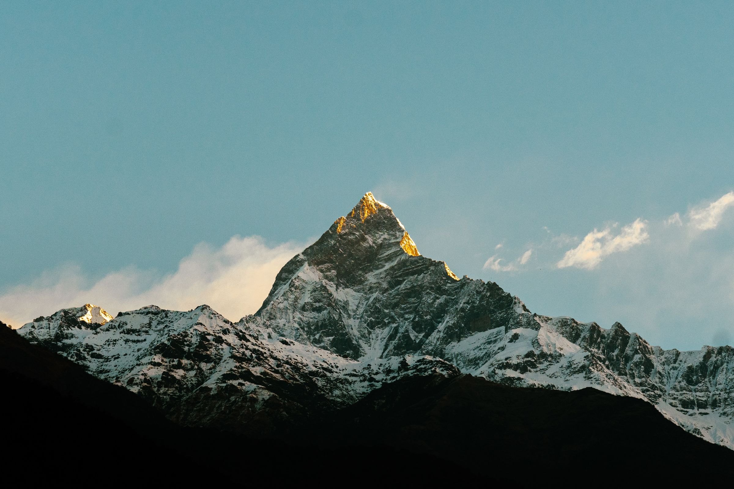 The fishtail peak of Machapuchare