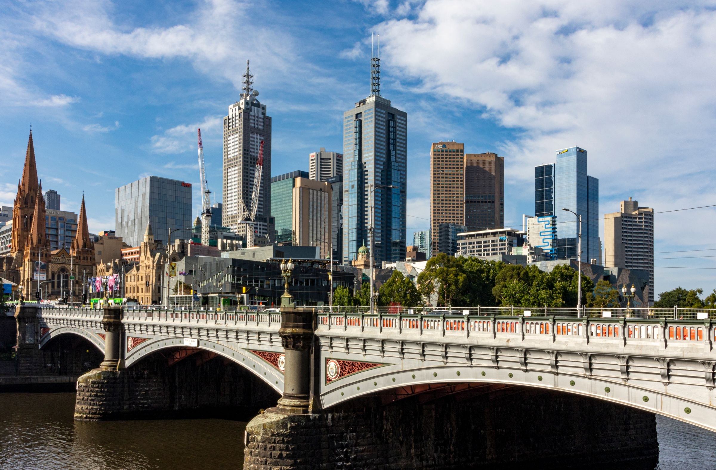 Melbourne's skyline and Princes Bridge over the Yarra