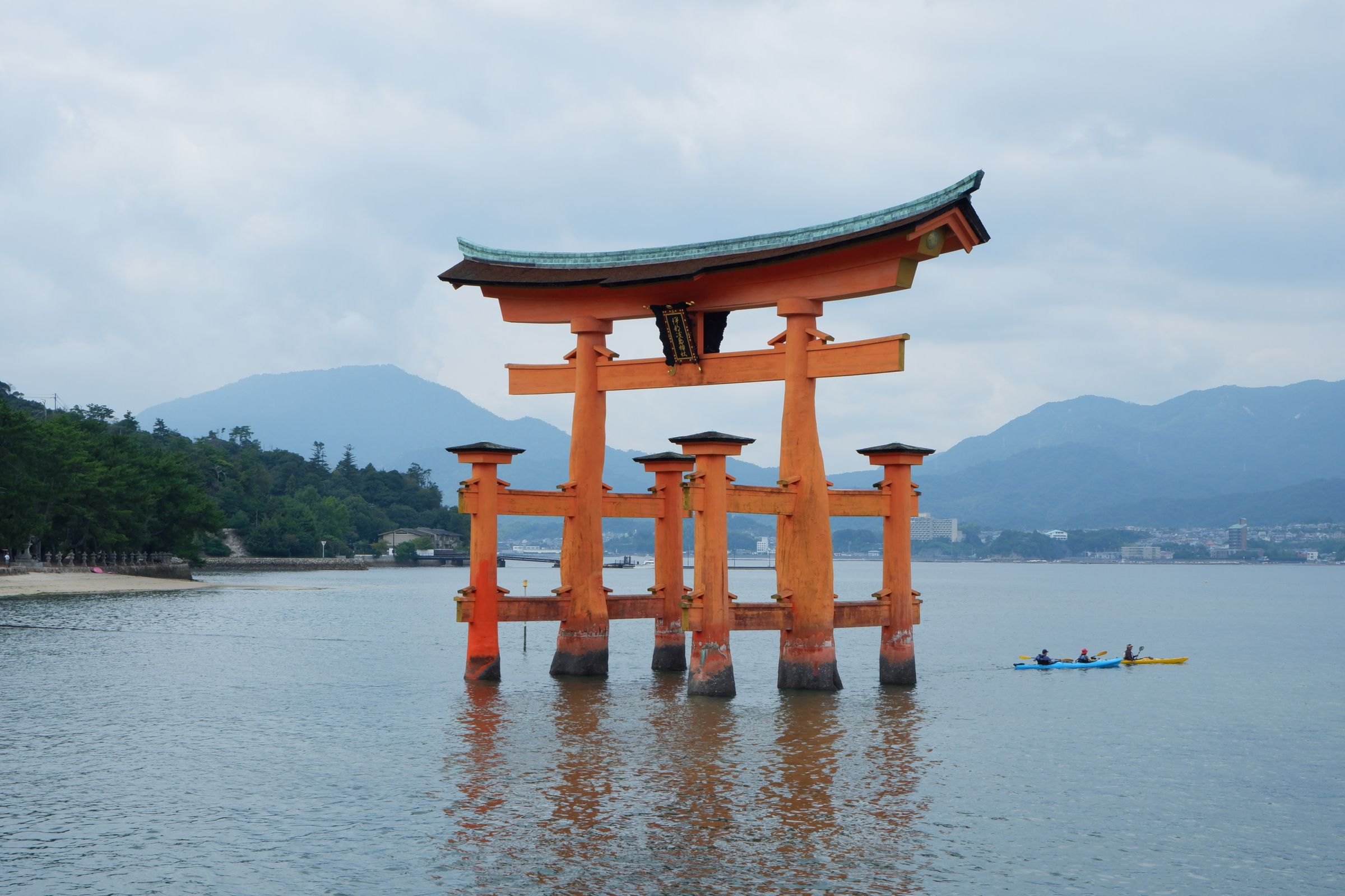 The floating torii gate at Itsukushima