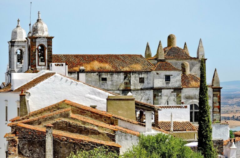 The castle of Monsaraz above the Alentejo