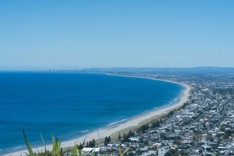 The long beach of Mount Maunganui from the summit