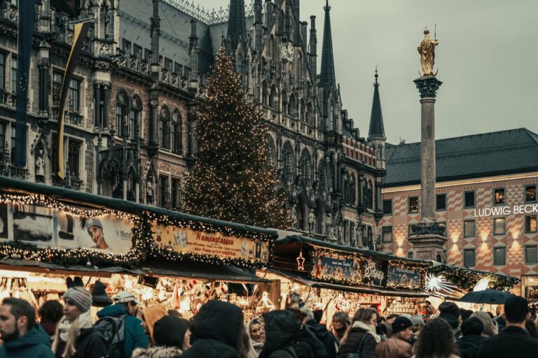 The Christmas market at Marienplatz in Munich