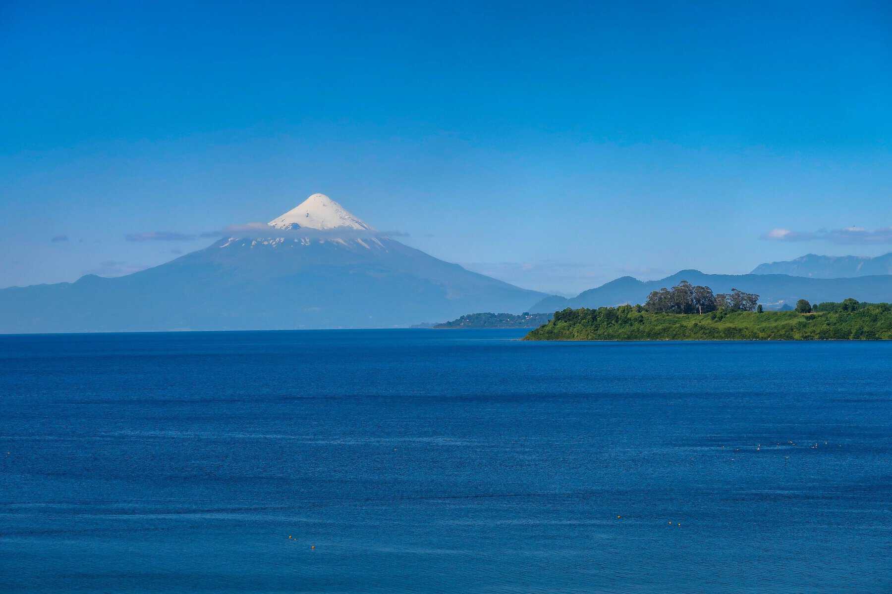 The Osorno volcano above Lake Llanquihue
