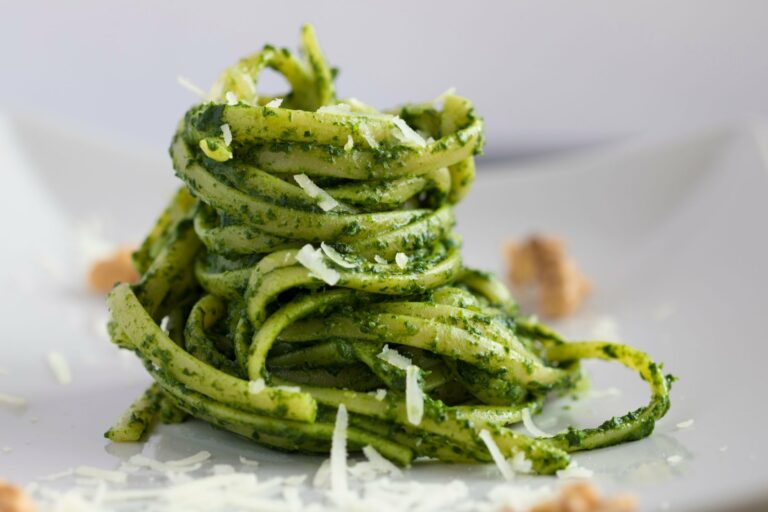 Pasta with fresh pesto