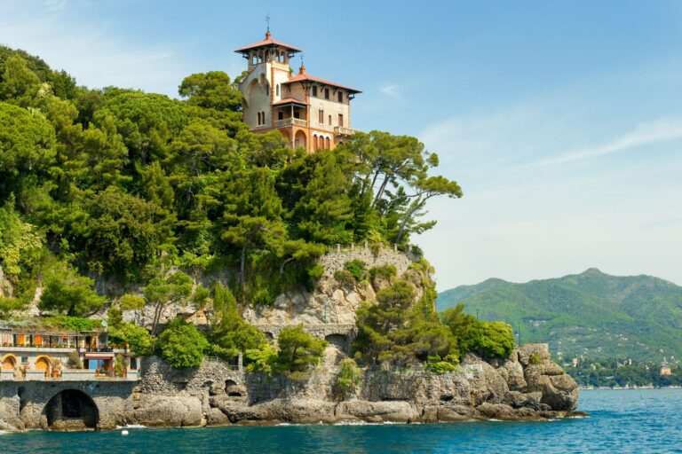 A villa on a green cliff at Portofino
