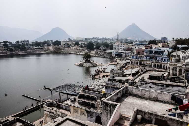Pushkar Lake and the town