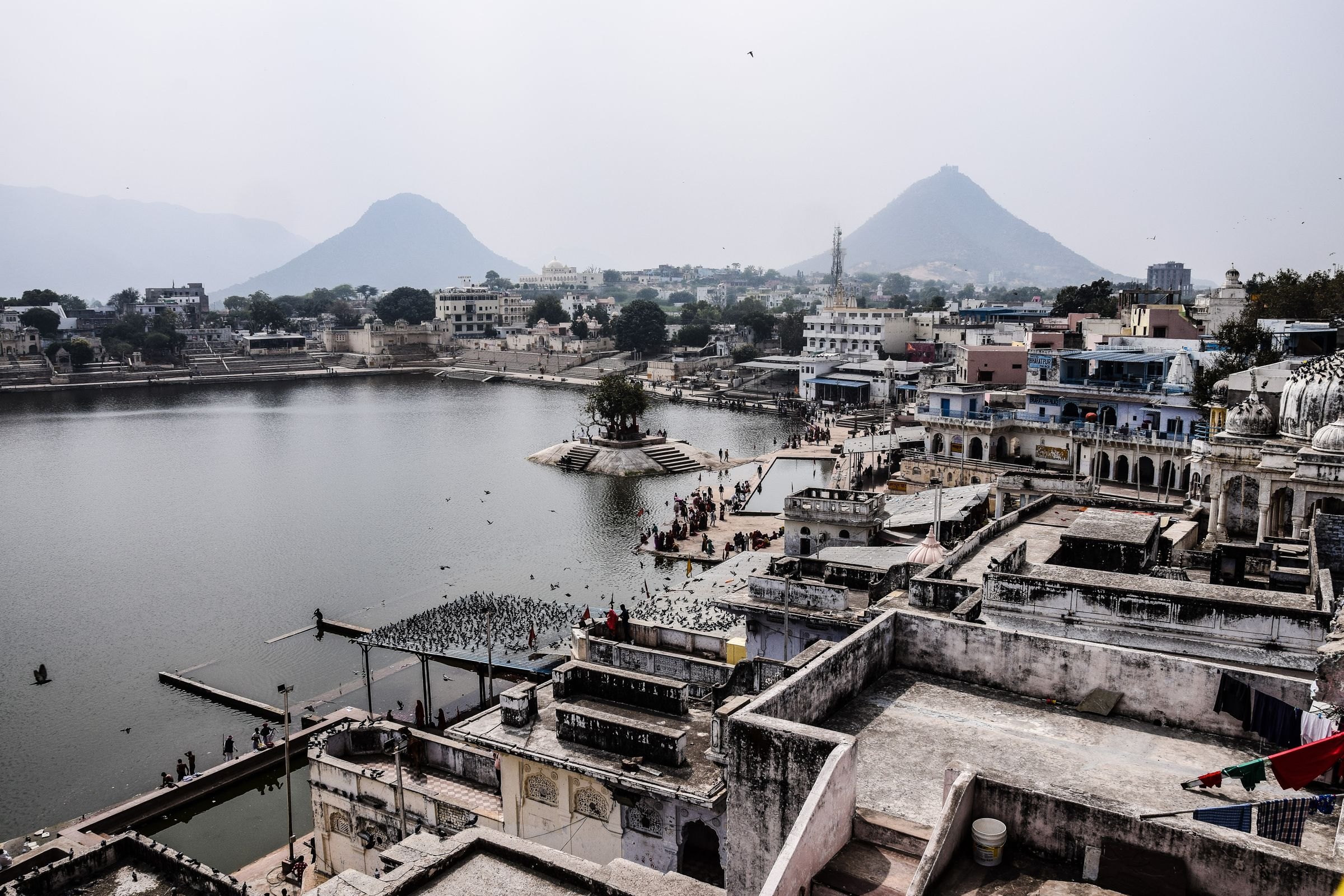 Pushkar Lake and the town