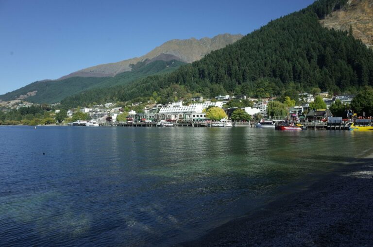 Queenstown's waterfront on Lake Wakatipu