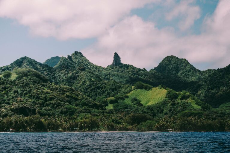 The mountains of Rarotonga rising above the ocean
