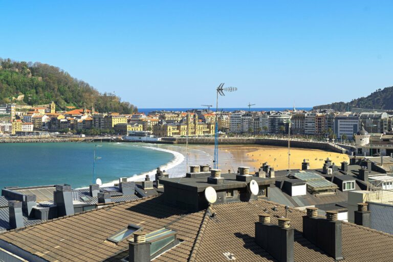 The rooftops and beachfront of San Sebastián