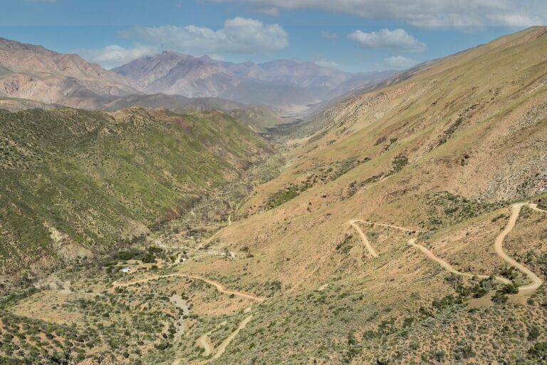 The winding Swartberg Pass