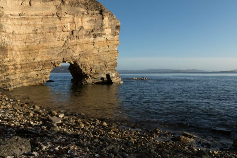 Rock formations on the Tasmanian coast
