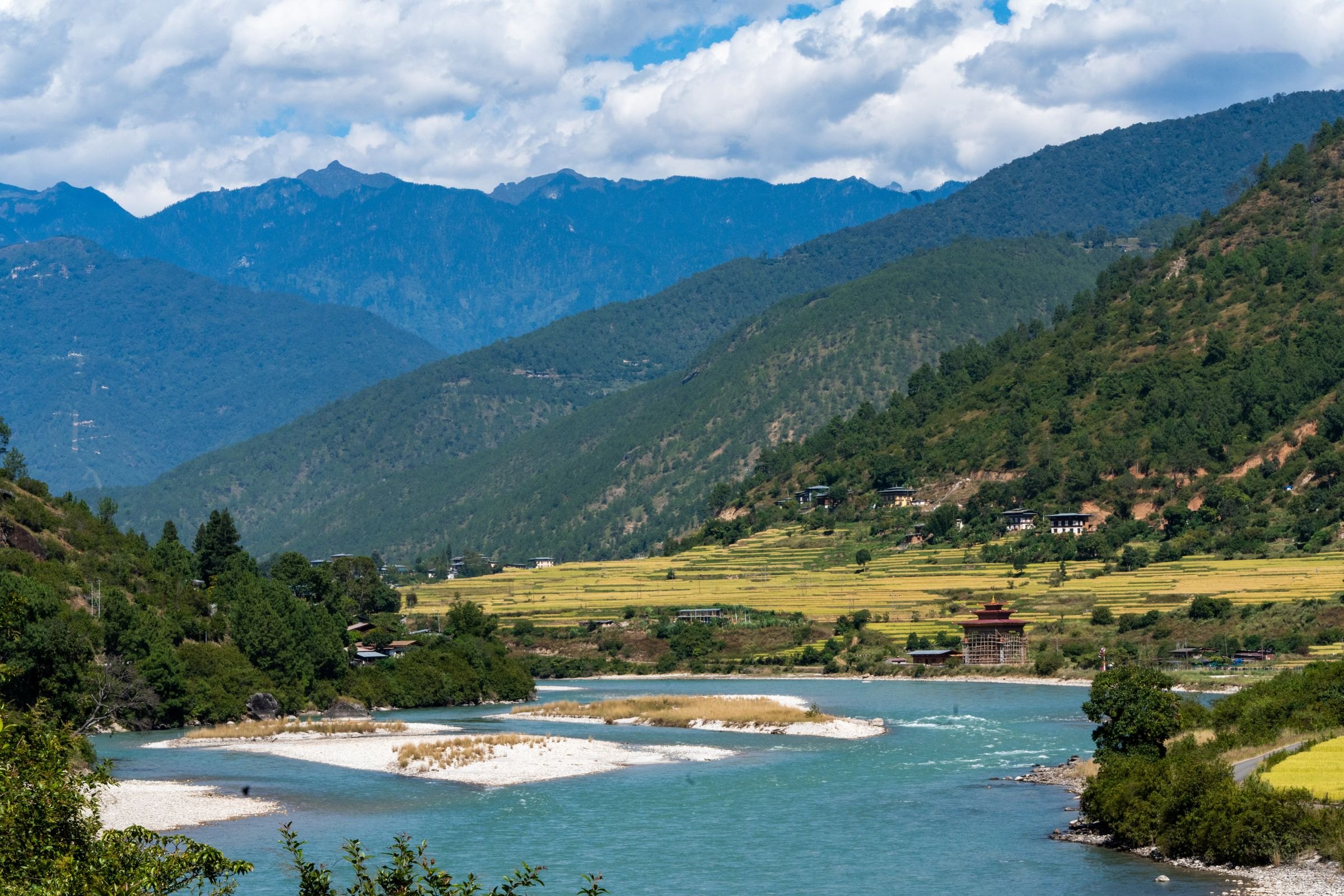 The Punakha valley and its river