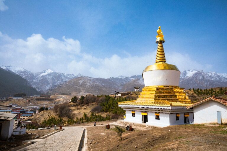 A golden stupa in the Tibetan mountains
