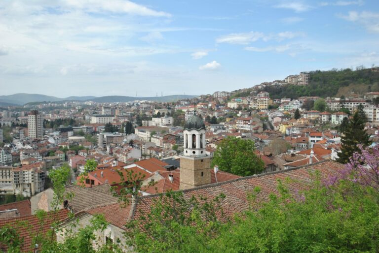 Veliko Tarnovo and its red roofs