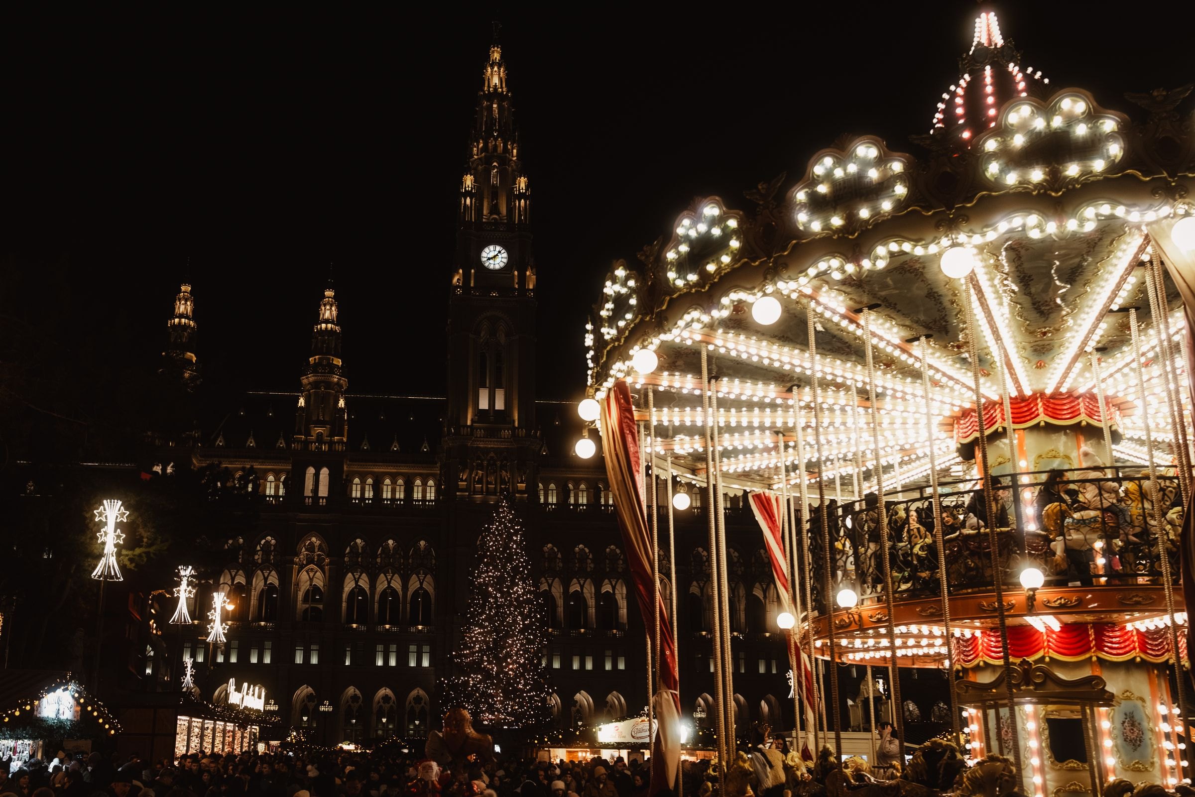 The Christmas market at Vienna's City Hall