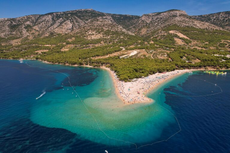 Zlatni Rat beach and the mountains of Brac